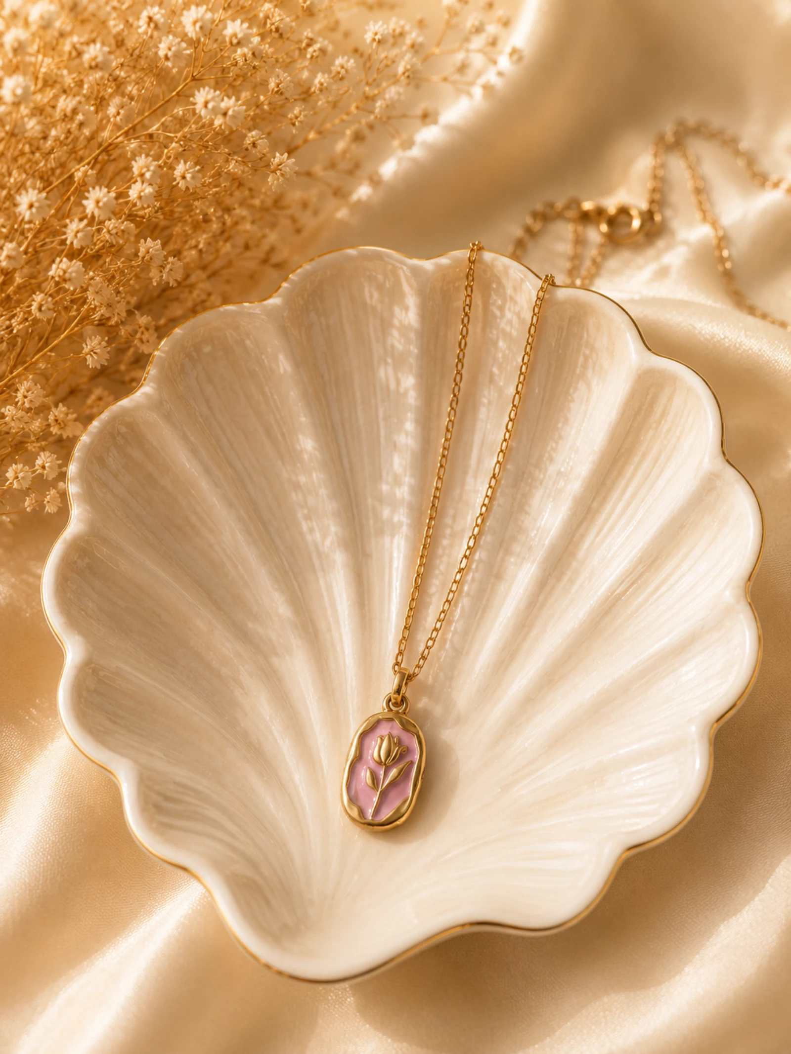 Collier pendentif rose
